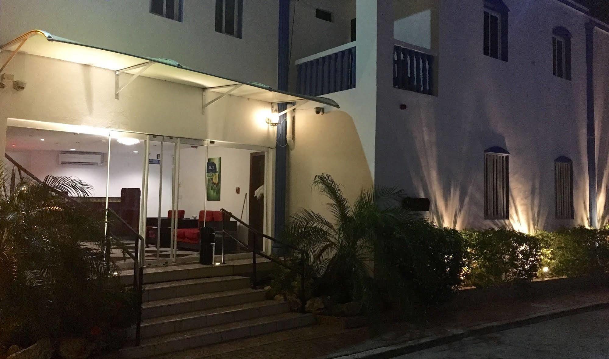 Curacao Suites Hotel Willemstad Exterior photo