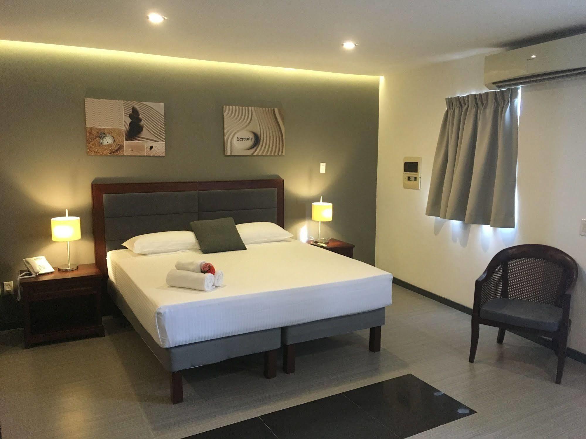 Curacao Suites Hotel Willemstad Exterior photo