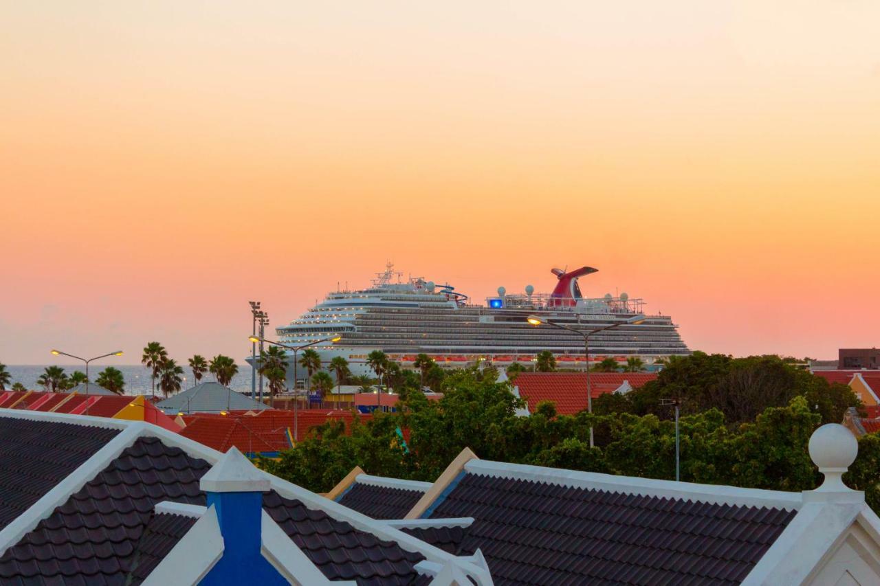 Curacao Suites Hotel Willemstad Exterior photo